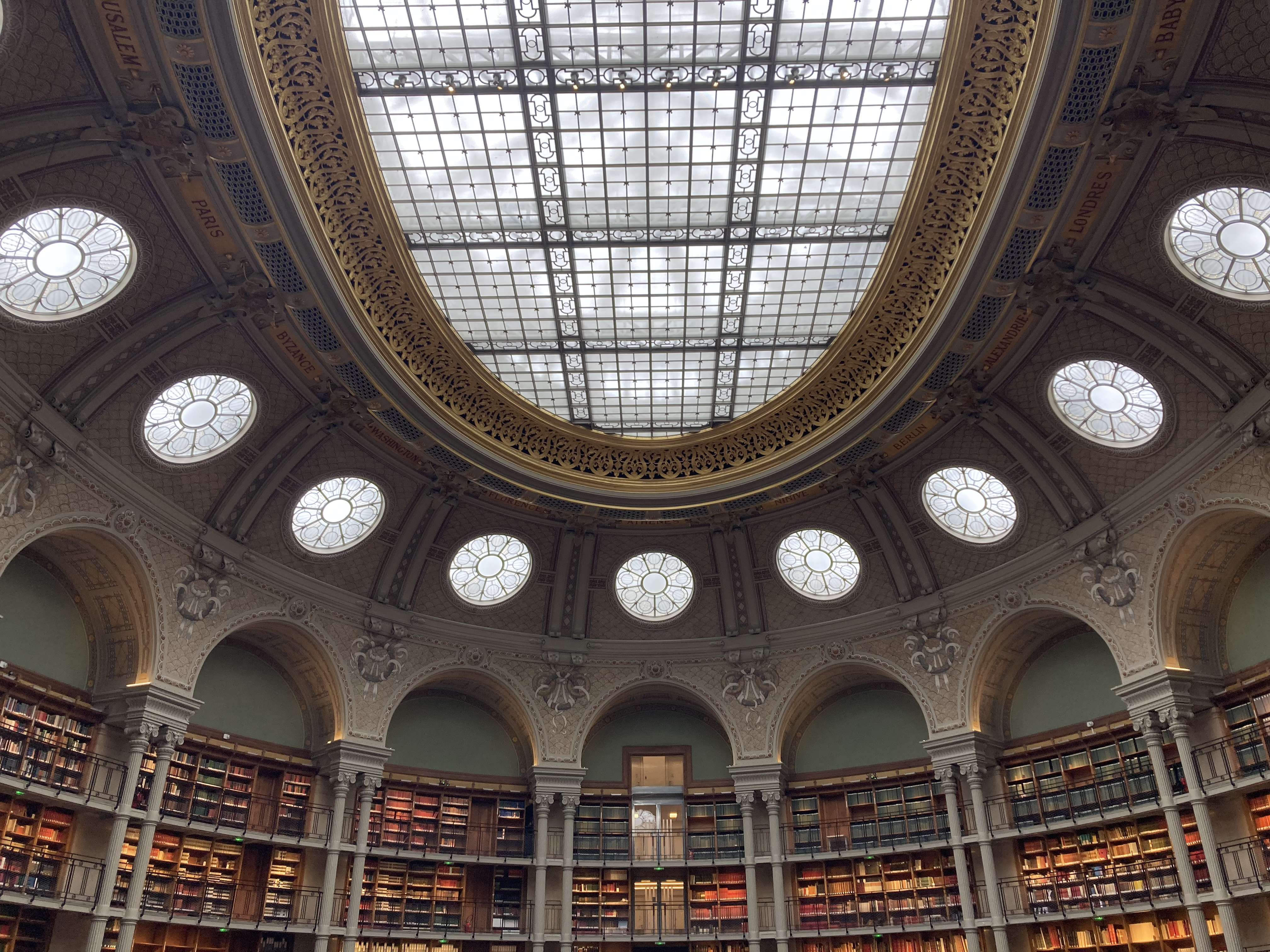 Salle Ovale at the French National Library (Richelieu)